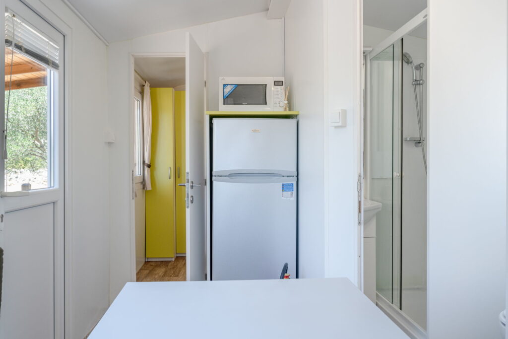 korcula camping camp potirna mobile home2 kitchen dining area 03 1024x683 - Photo Gallery