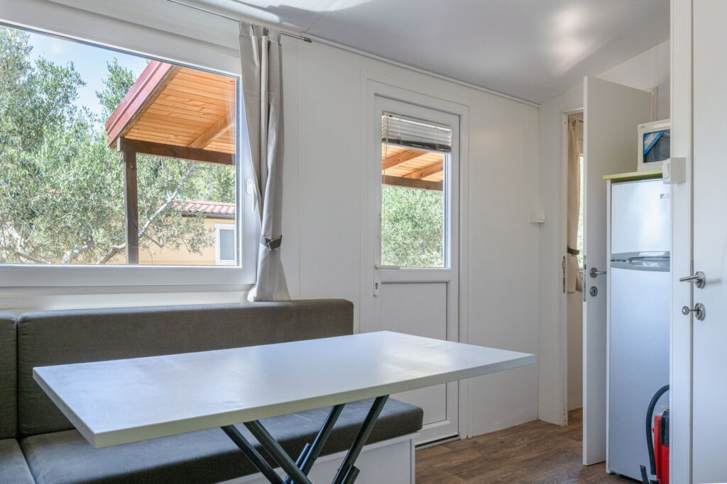 korcula camping camp potirna mobile home2 kitchen dining area 05 1024x683 - Photo Gallery
